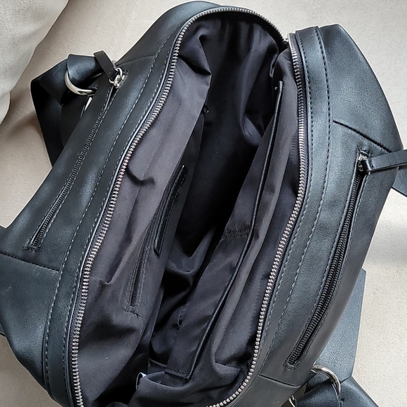 Nine West Shoulder Bag - Picture 5 of 7